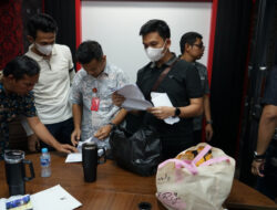 Geledah Kantor DPRD Pekanbaru, Jaksa Amankan Ajudan Sekwan